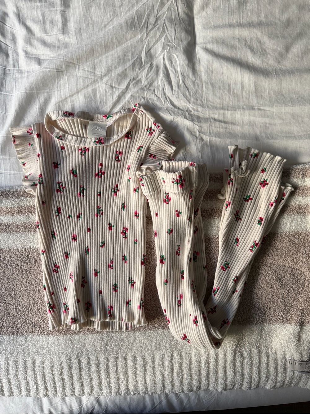 Zara Cream Ribbed Pajama Set with Pink Floral Print